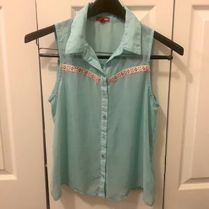 Bongo LG sleeveless shirt